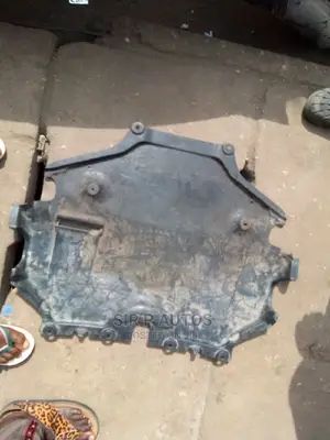 Mercedes Benz Engine Covers Are Available