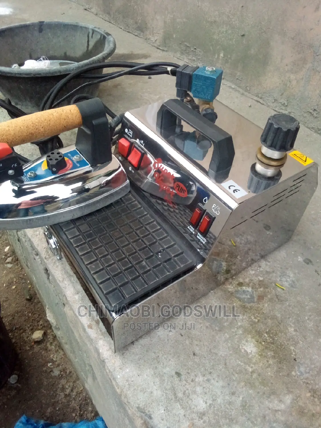 Industrial Steaming Iron