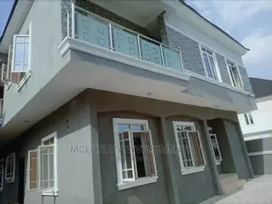 Studio Apartment in Osapa London for rent