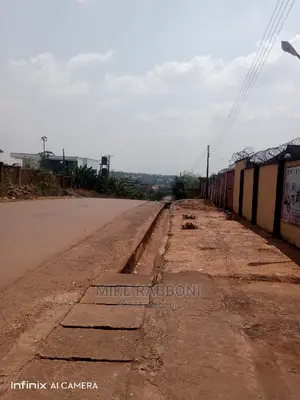 5bdrm Duplex in Estate, Enugu for Sale