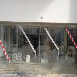 Authentic Glass Auto Door In Wukari