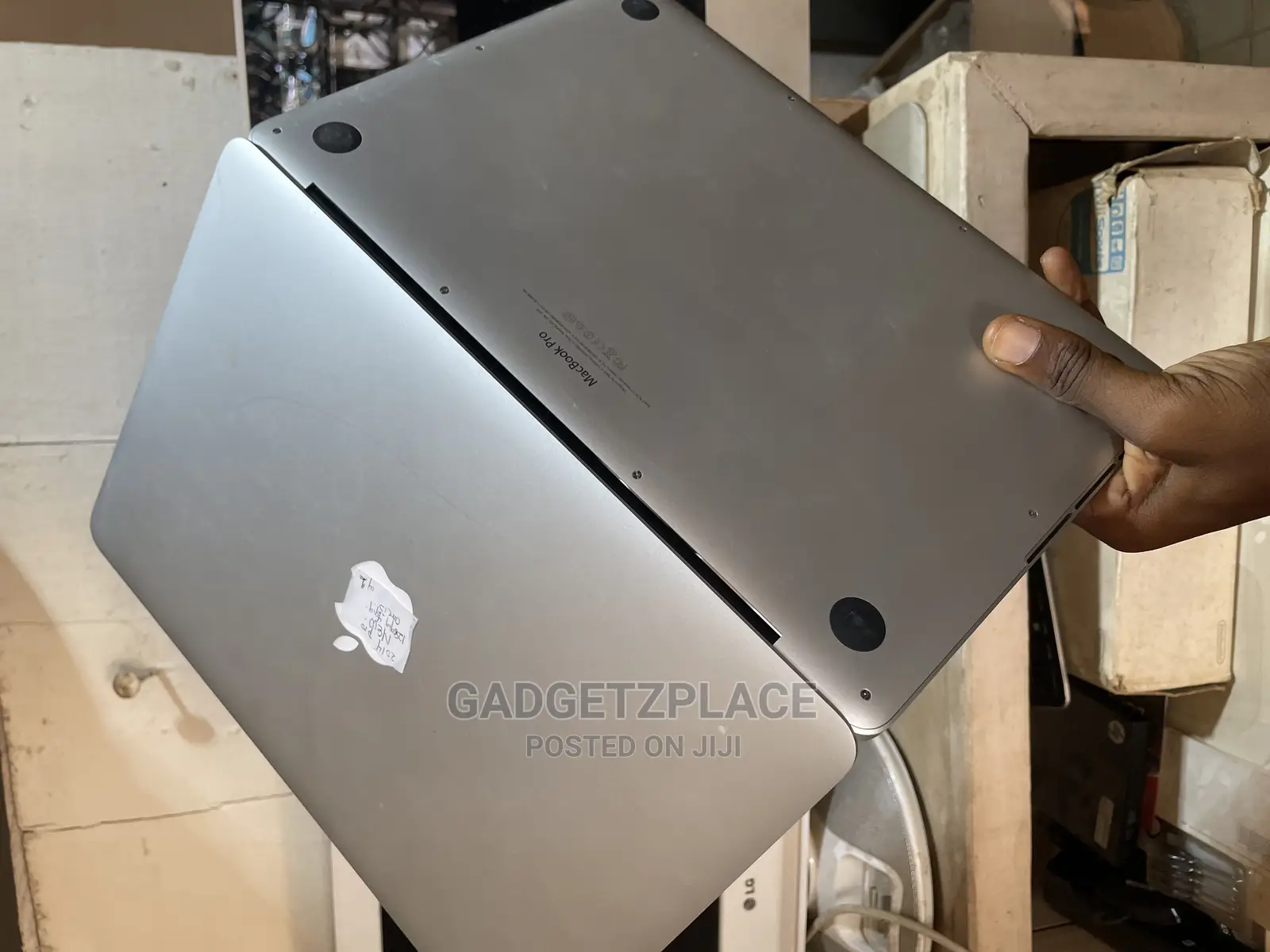 New Laptop Apple MacBook Pro 2014 4GB Intel Core I5 SSD 128GB