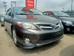 Toyota Corolla 2010 Gray