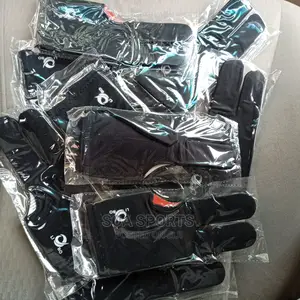 Snooker Gloves