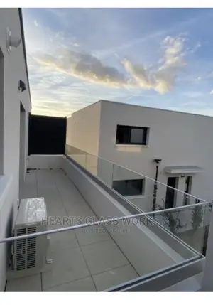 10mm Tempered Glass Balustrade (Indoor Outdoor)