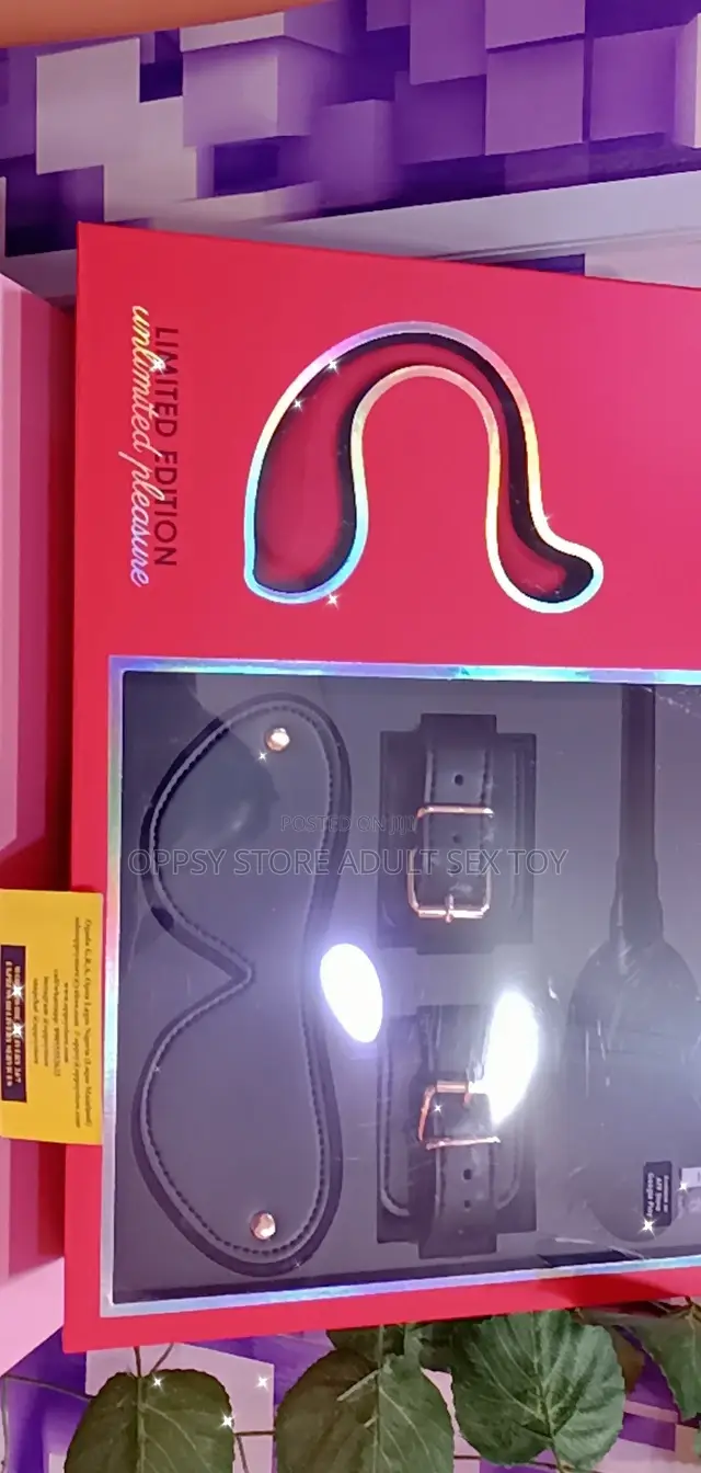 Svakom Limited Edition BDSM Kit