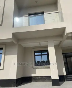 Glass Balcony Rail Design 