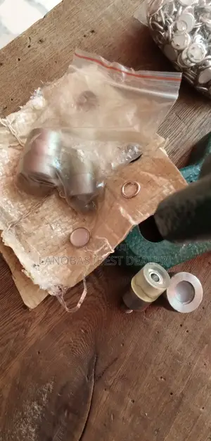 Press Button Glass