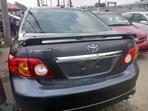 Toyota Corolla 2010 Gray