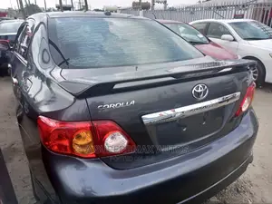 Toyota Corolla 2010 Gray