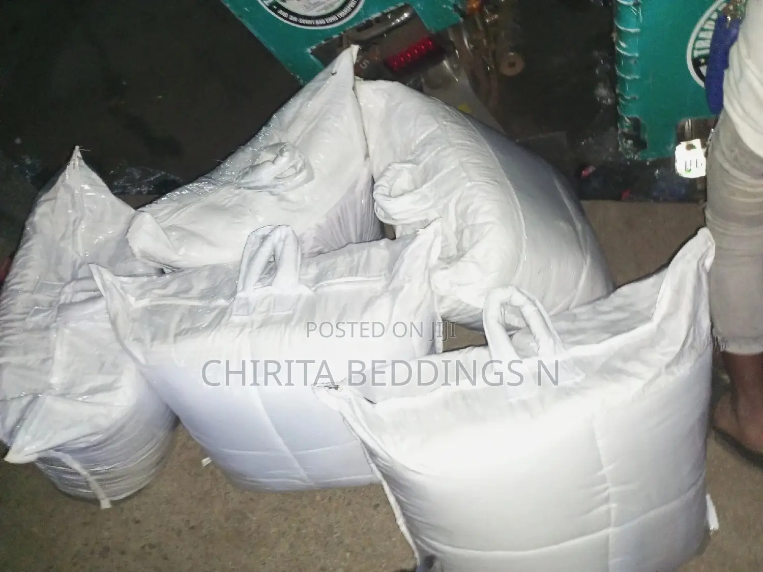 Hotel White Bedsheet and Duvet