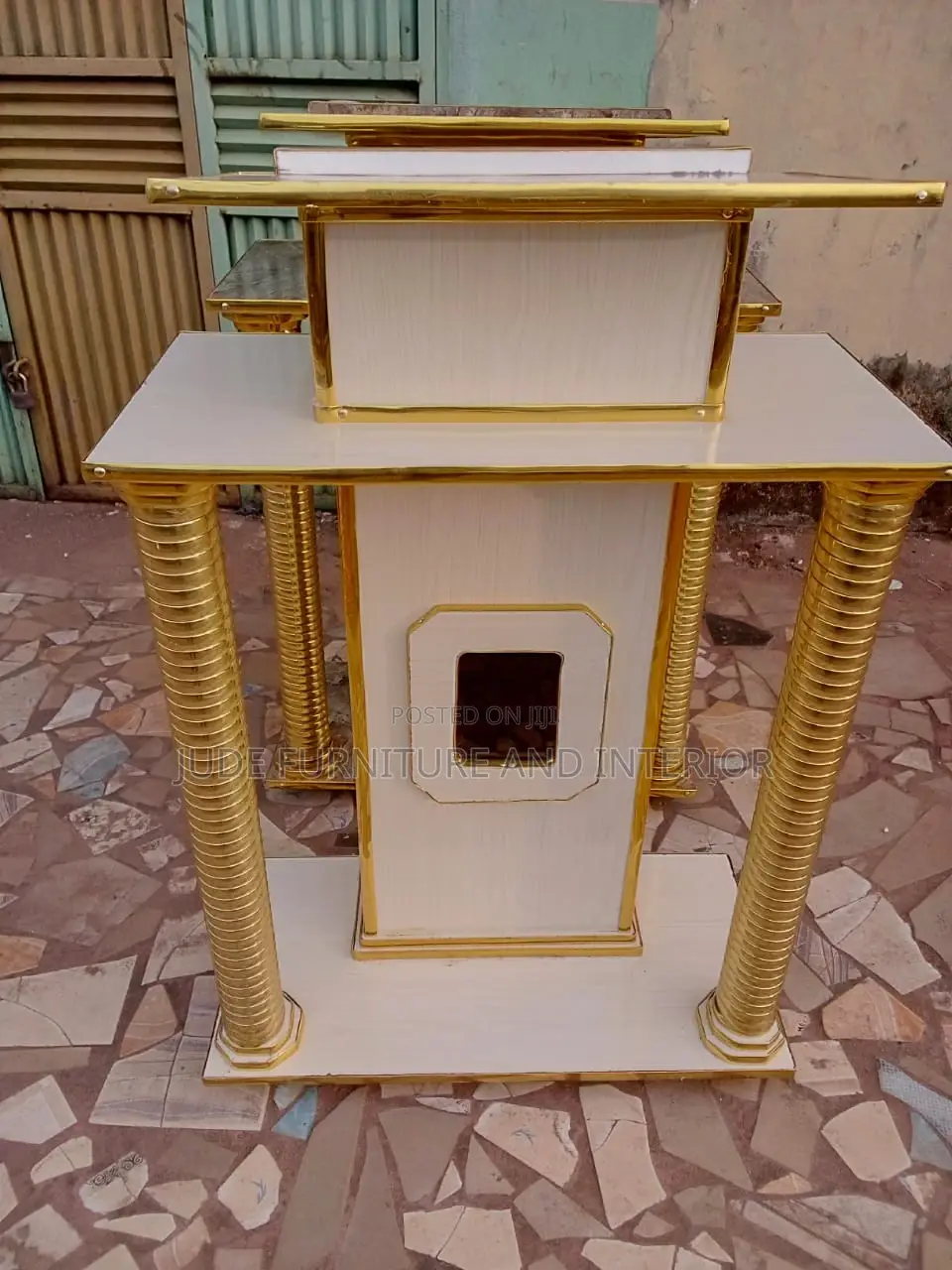 Pillar Pulpit