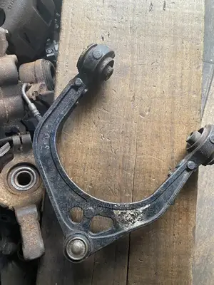 Dodge Charger Upper Arm