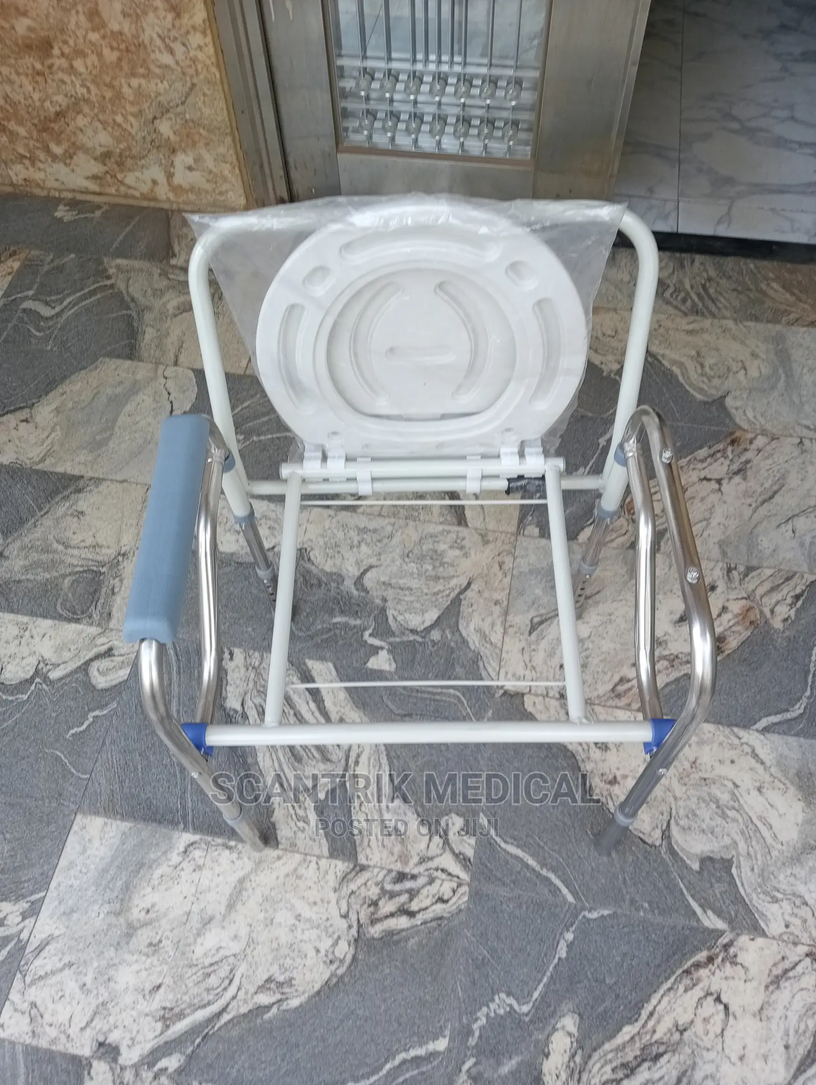 Commode Mobile Chair
