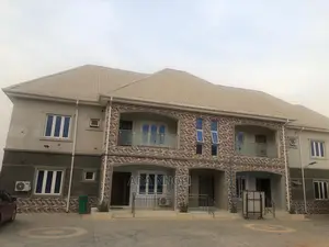 Photo - 3bdrm Block of Flats in Lugbe District for rent