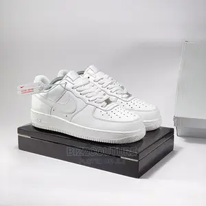 Original Nike Air Force 1 Sneakers