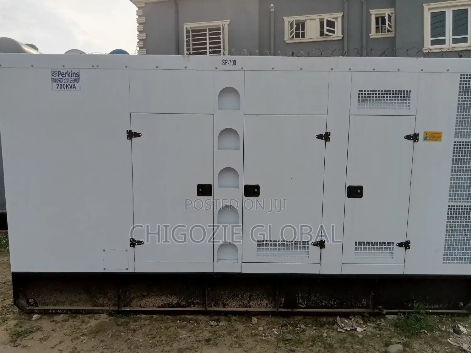 Perkins 700kva Soundproof Diesel Generator
