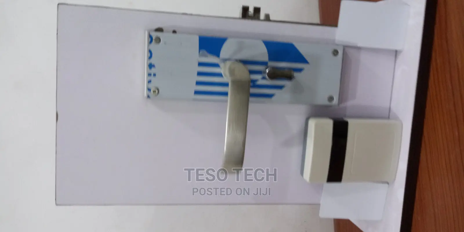 Automatic Card Locks System