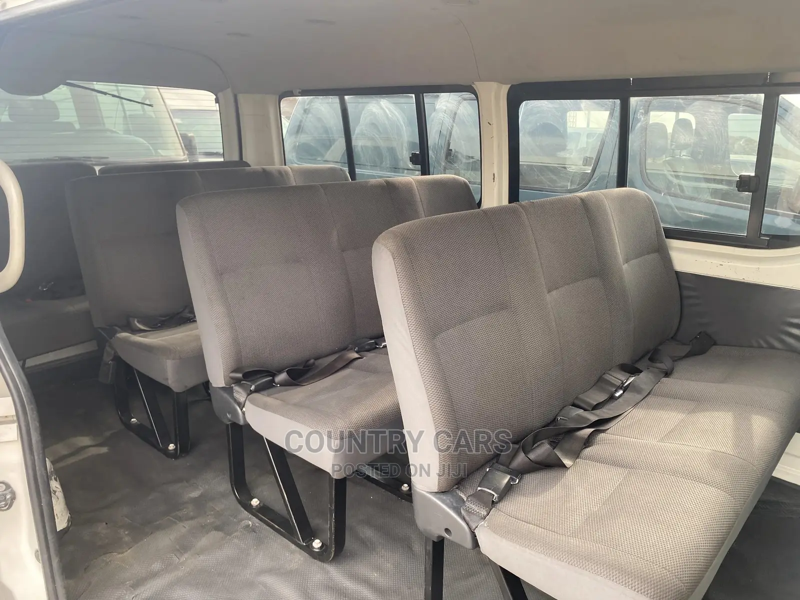 Toyota HiAce 2012 White