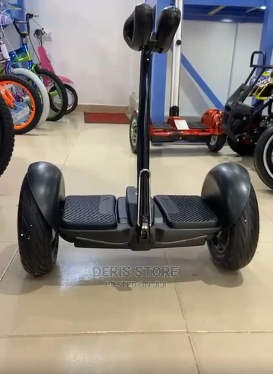 American Spec Hoverboard With Bluetooth Light