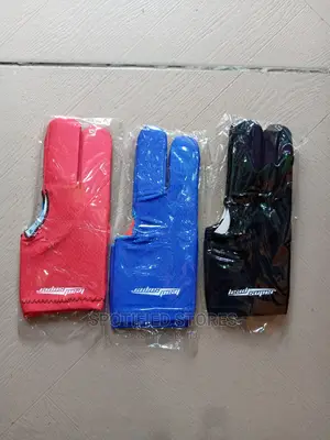 Snooker Gloves