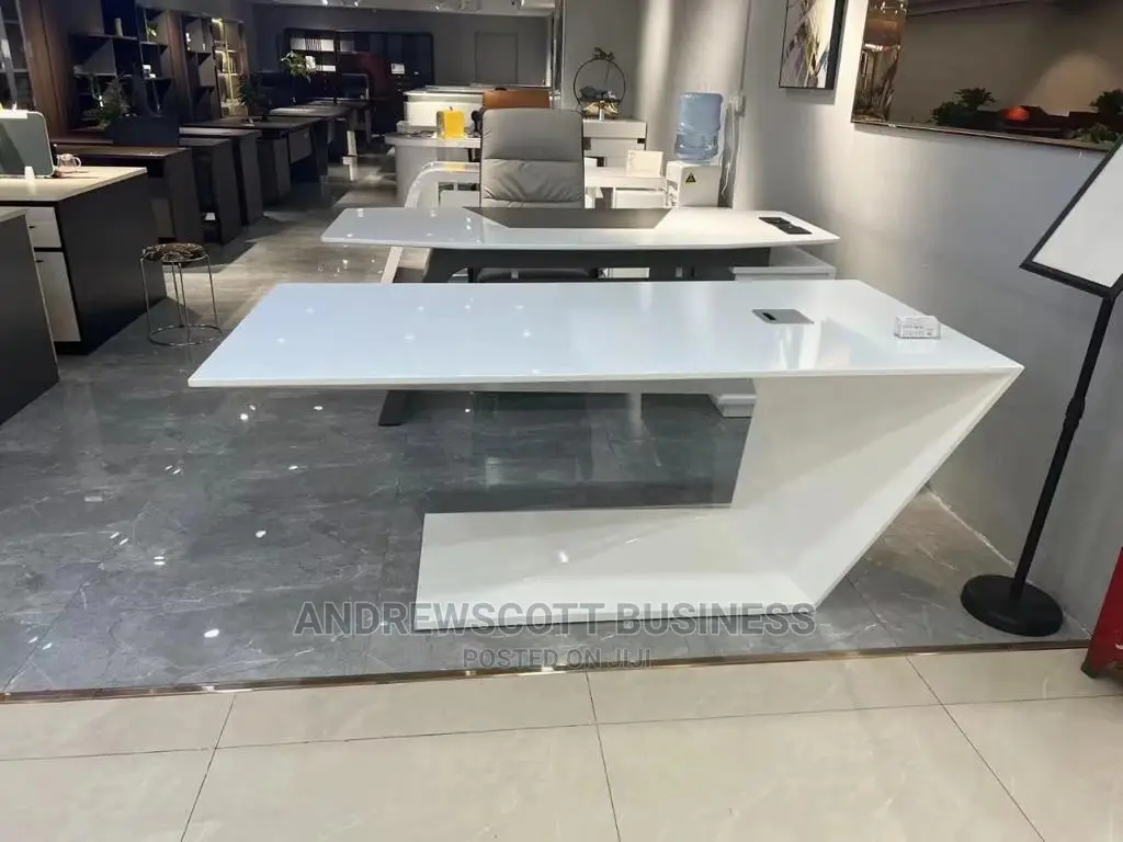 1.6m Luxury Boss Office Table