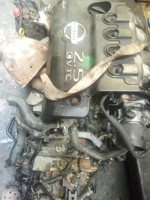 Nissan Altima 2.5 Engine