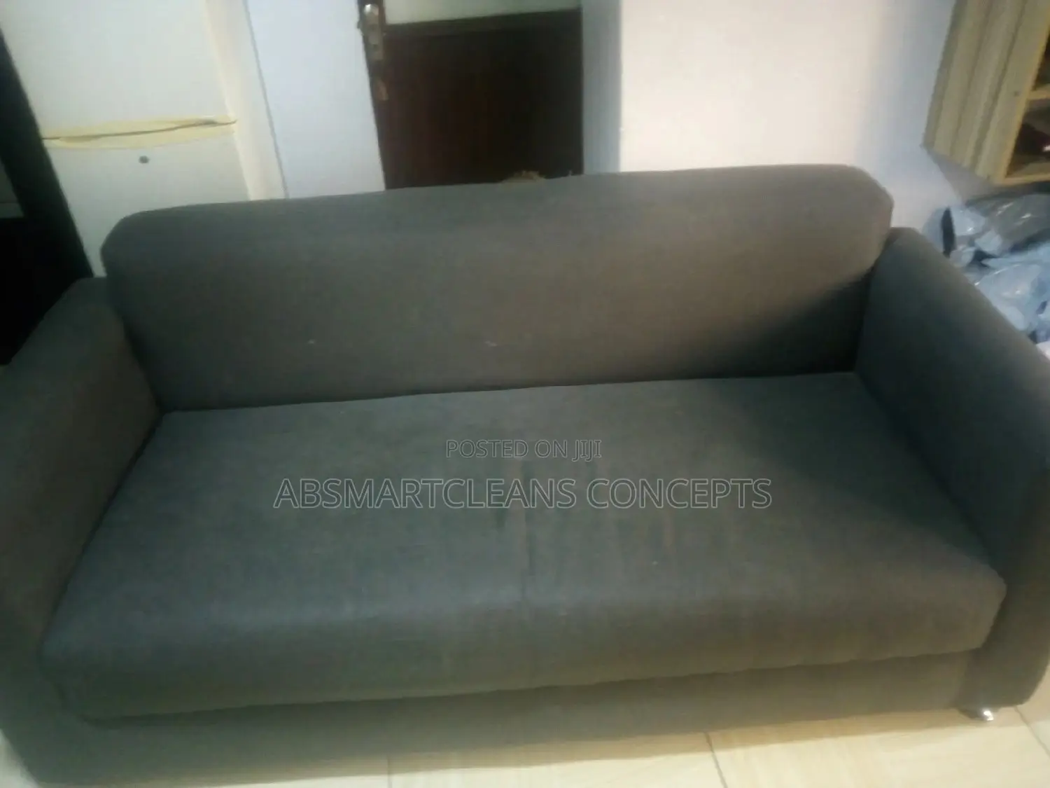 Sofa Cleaning Service L