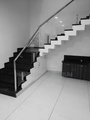 10mm Glass Staircase