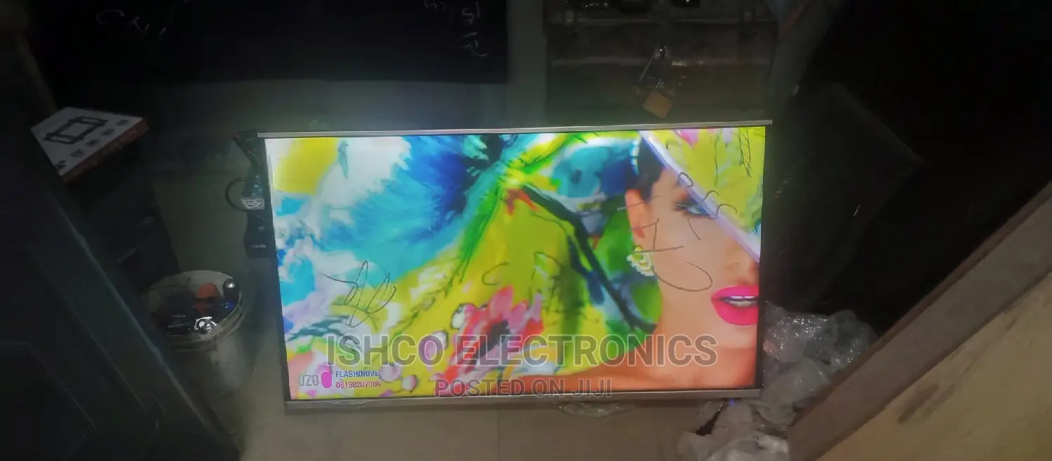 Hisence Smart 43inches