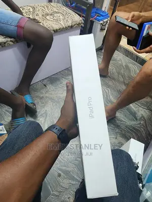 New Apple iPad Pro 12.9 (2021) 256 GB Gray
