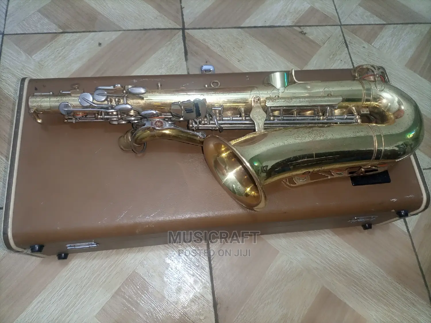 Yamaha Yas-21 Professional Saxophone