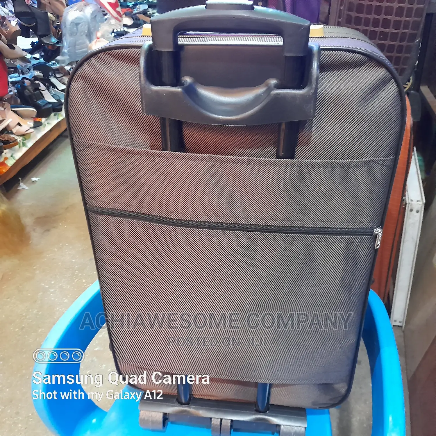 Two Wheels Travelling Box