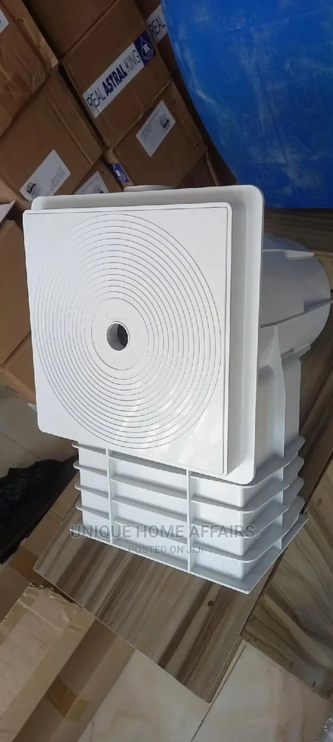 Smaller Pool Skimmer