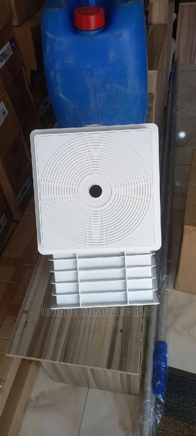 Smaller Pool Skimmer