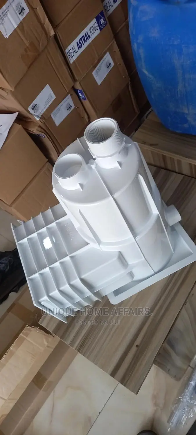 Smaller Pool Skimmer