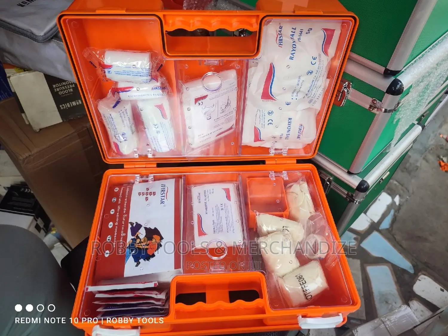 Medium, First Aid Kit for 25 People