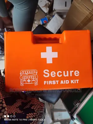 Medium, First Aid Kit for 25 People