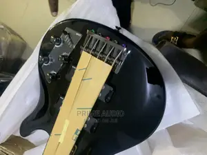 Yamaha TRBX 305 Active Bass Guitar