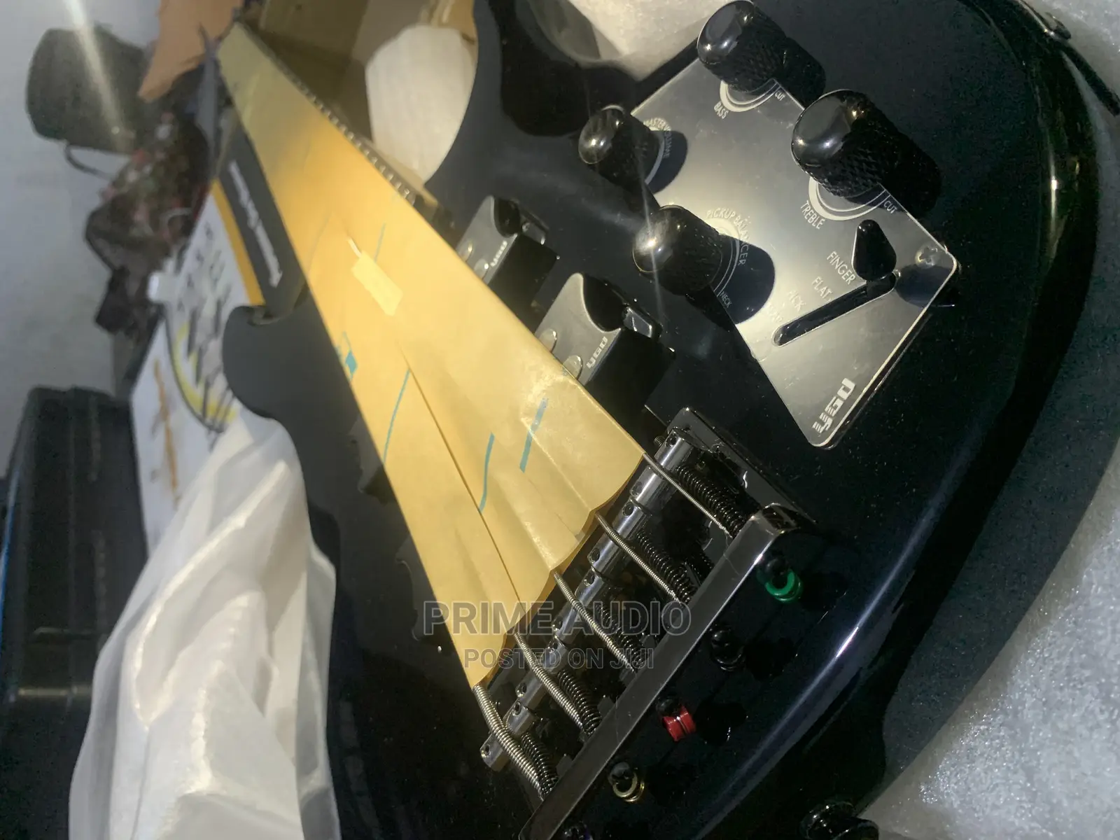 Yamaha TRBX 305 Active Bass Guitar