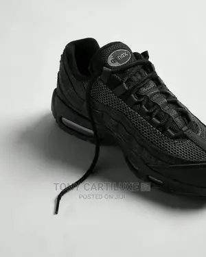 Nike Air Max 95 in ‘Triple Black