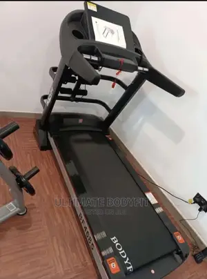 Brand New 4hp Semi Commercial Treadmill With Massager