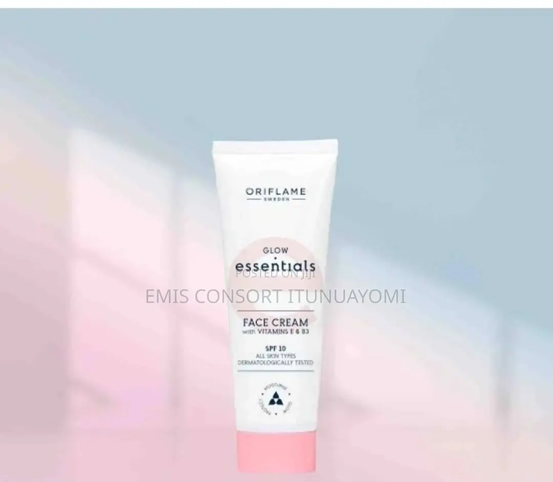 Glow Essential Body Lotion With Vitamine B3