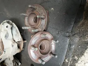 Tokunbo Wheel Hub for Dodge Charger