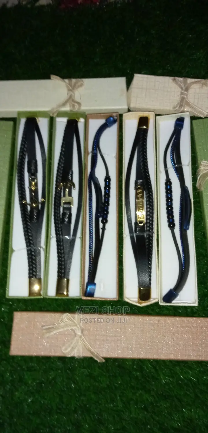 Classic Men Multi Layer Trendy Leather Bracelets