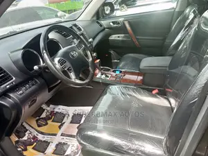 Toyota Highlander Limited 2012 Black