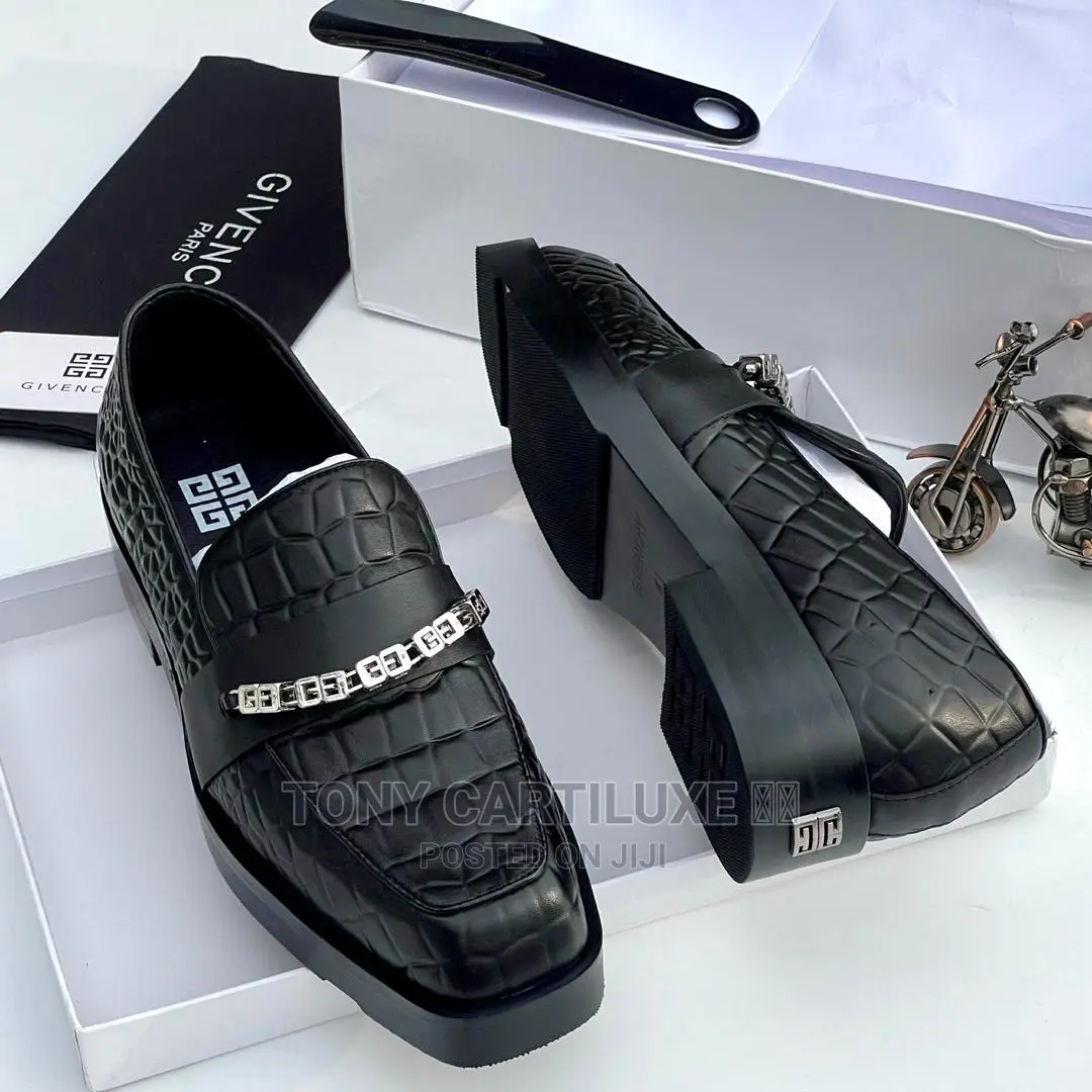 G I v E N C H Y _Shoe_