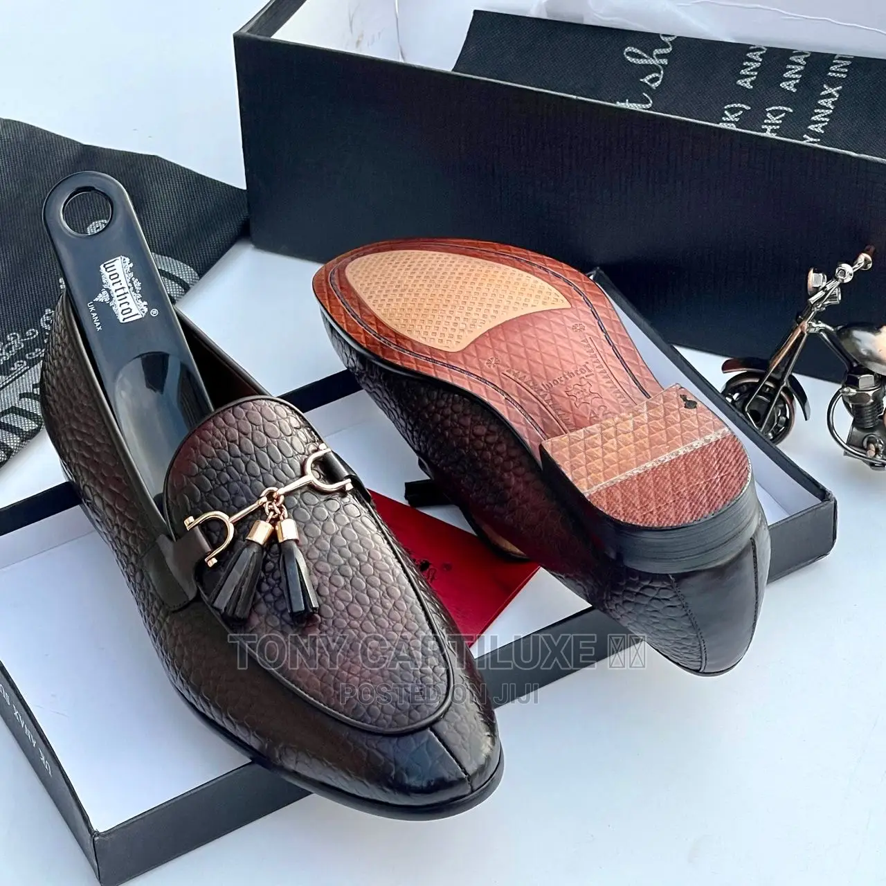 Worthcol Shoe