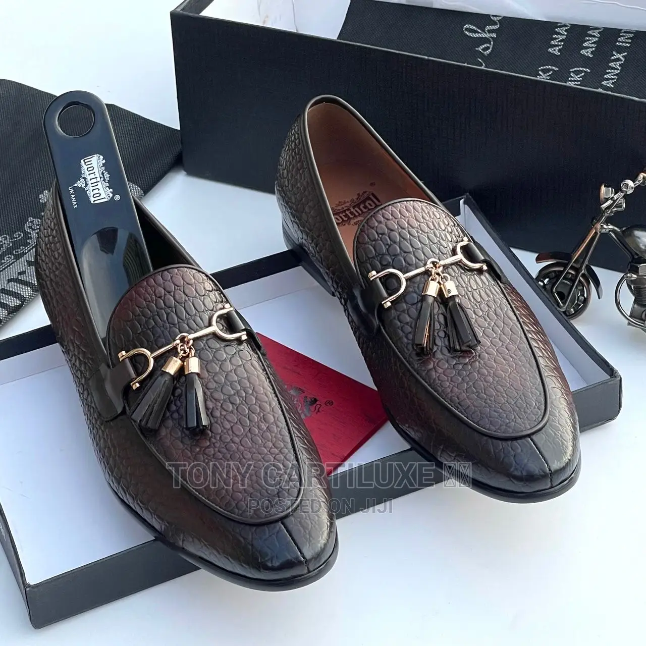 Worthcol Shoe