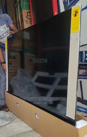 Brand New HISENSE 65" Smart /Netflix/Wi-Fi/Flamelless/Tv/